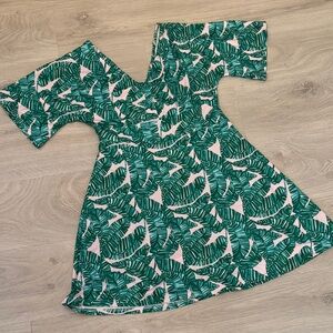 Tropical Leaf Print VNeck Dress